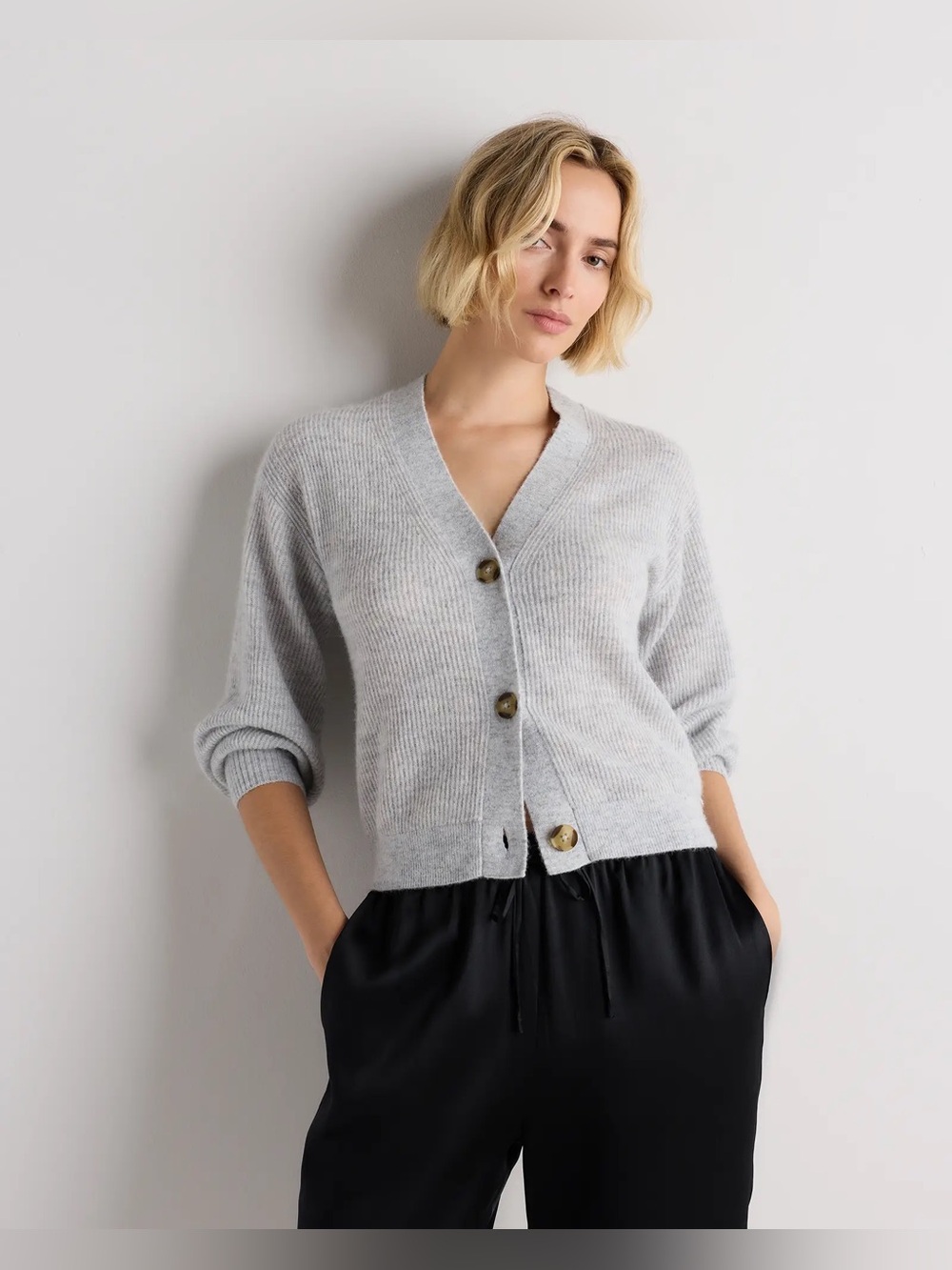 Quince Lightweight Baby Alpaca Cropped V-Neck Cardigan Mist Gray Size M